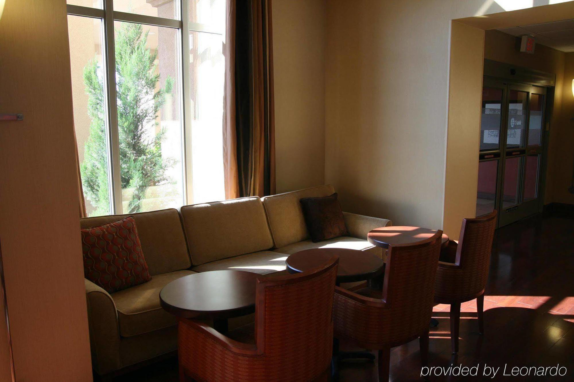 Hampton Inn & Suites Wichita-Northeast Ресторант снимка